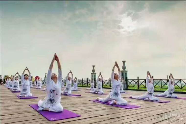 昆明舞韵瑜伽教练培训班