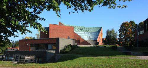 本科出国留学申请-济南义知国际教育-【学费,地