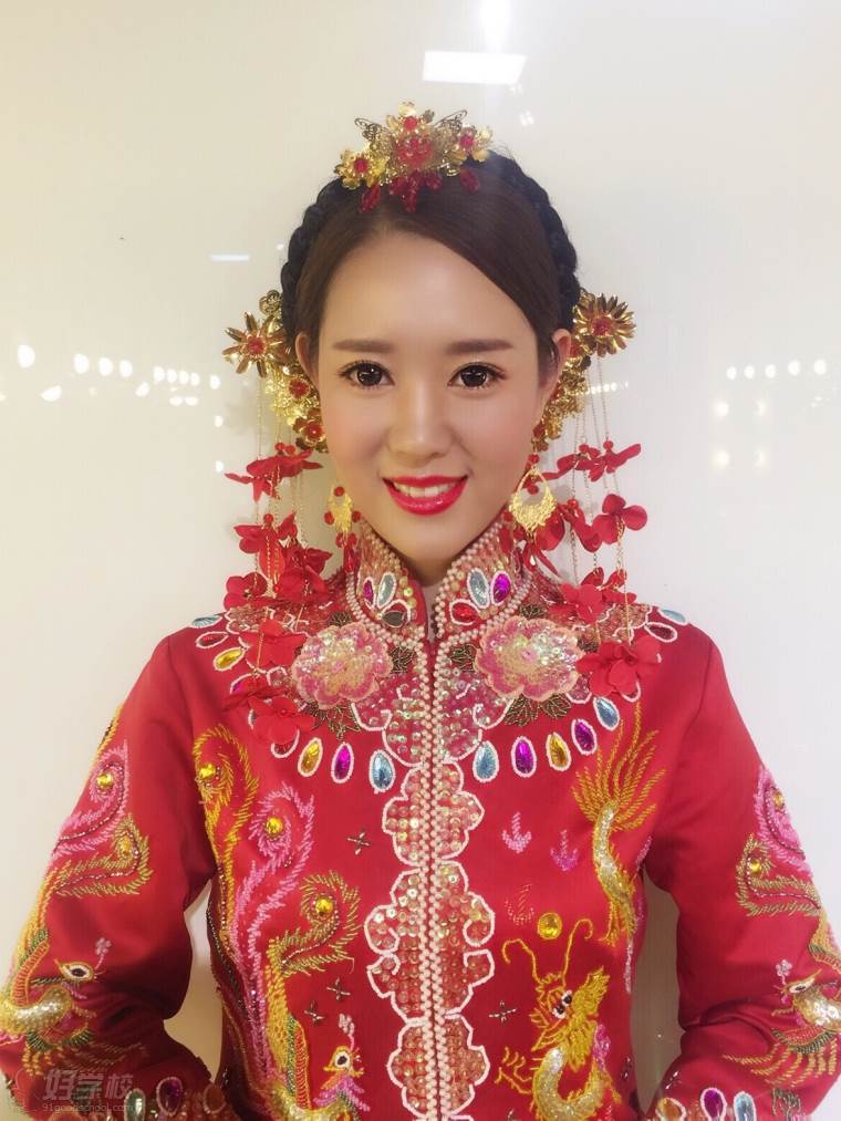 太原新娘美妆造型培训班-太原名门化妆摄影学