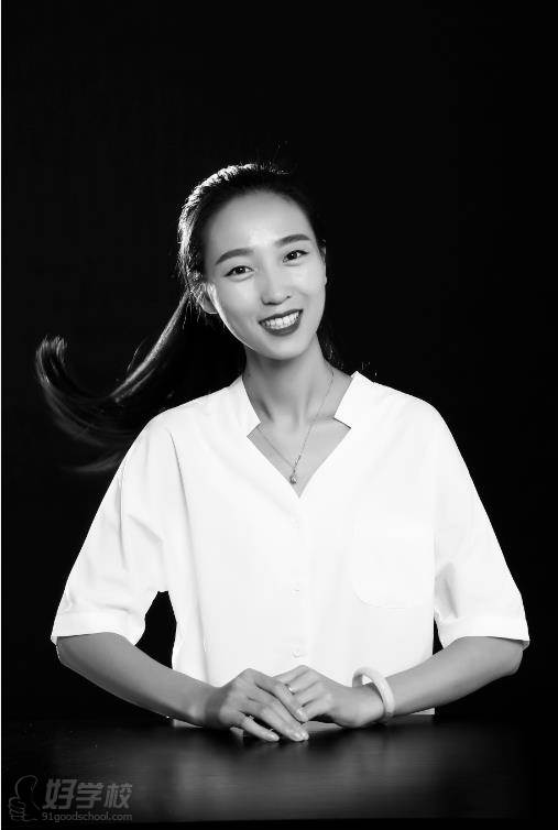 太原创意美甲零基础培训班-太原名门化妆摄影