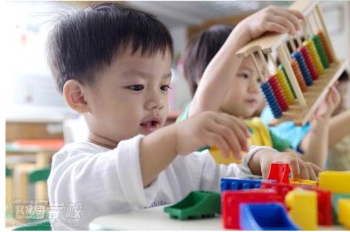 深圳蒙台梭利早教师精品培训班