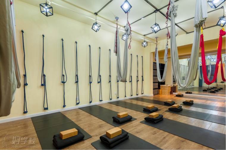 贵阳流瑜伽教练培训班