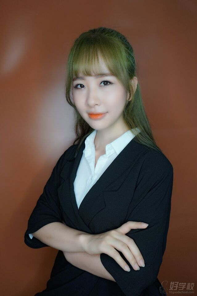 广州影楼化妆师全科培训班-广州冰荷造型学校