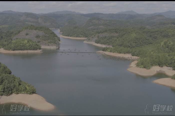 影视后期制作:与海纳三川文化教育一起走进广