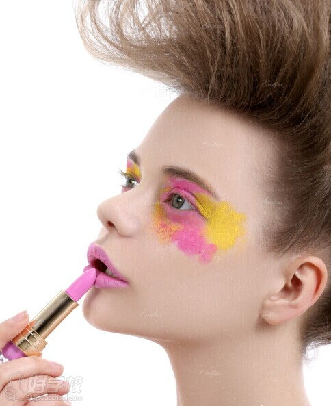 深圳新时代美容美发培训学校学员化妆作品欣赏