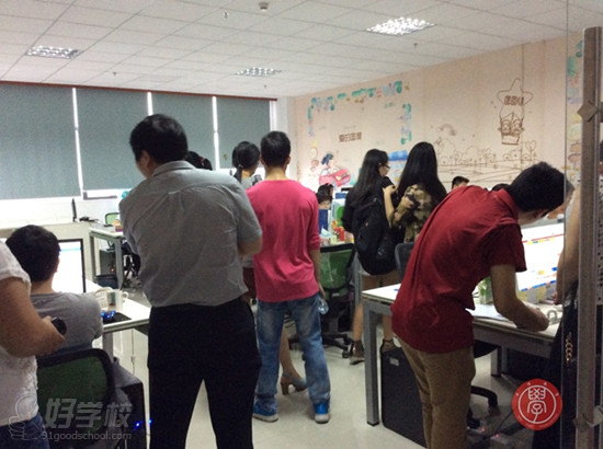 华信培训淘宝天猫班学员参观知名电商企业爱度