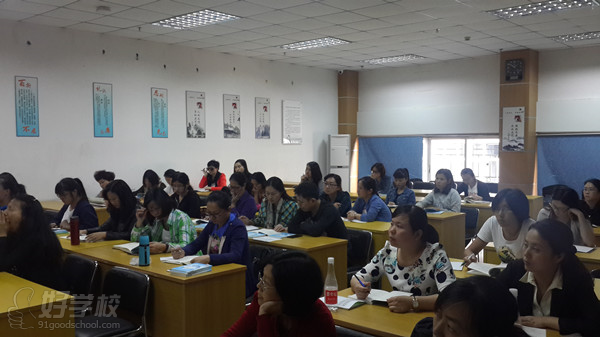 龙华民治街道会计考证培训班隆重开课-深圳华