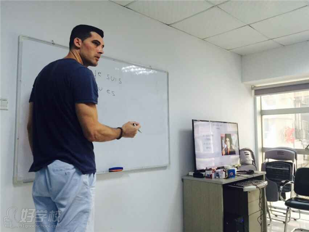 深圳欧赞法语外教师资简介-深圳欧赞法语-好学