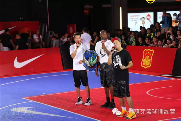 NBA巨星科比莅临广州萌芽篮球训练营-广州萌