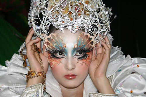 广州艺纭化妆高级培训班(包括初中高课程)