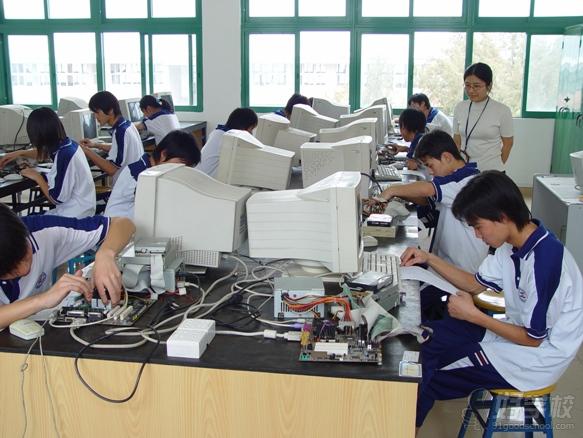 广东电商技师学院《计算机应用与维修》高技