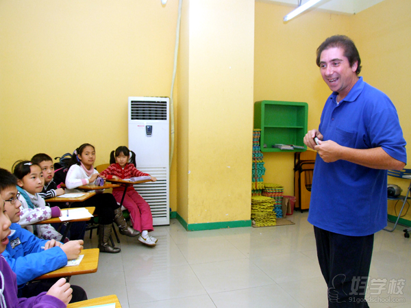 广州少儿英语中级班(适合9到11岁儿童)