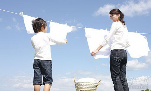 少儿英语经验:洗衣服时也可与孩子趣味学习