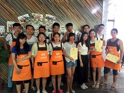 誉世晨奶茶培训学校毕业学员-广州誉世晨奶茶