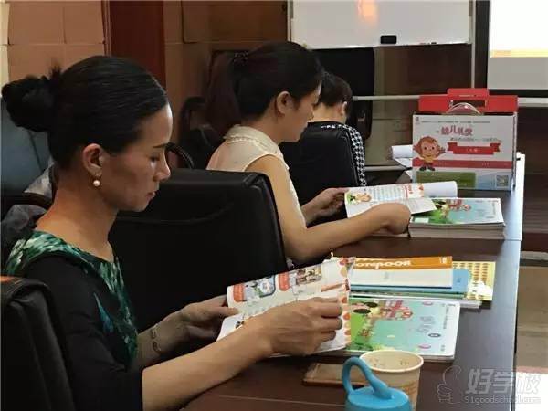 广州全国幼儿礼仪师资培训班-广大礼仪语言艺