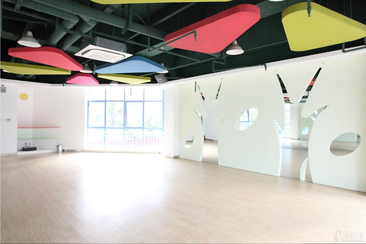 深圳少儿国际民间舞蹈培训班