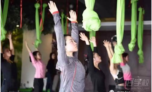 重庆哈他瑜伽VIP私教一对一培训班-重庆享瑜伽