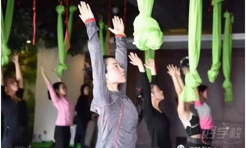 重庆哈他瑜伽VIP私教一对一培训班-重庆享瑜伽