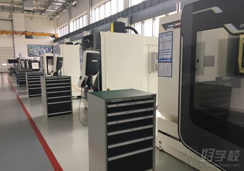 昆山CNC三轴编程操机班