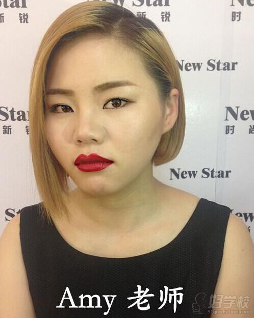 时尚新锐化妆老师Amy