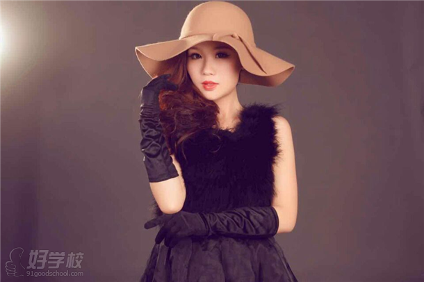 杨帆教育化妆美甲老师介绍-杭州杨帆化妆培训