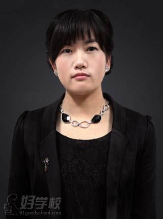 芳子化妆美甲培训美甲教师风采-深圳芳子金莎