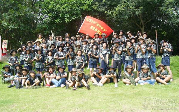 广州黄埔科技动漫军事拓展《我是特种兵》夏令营