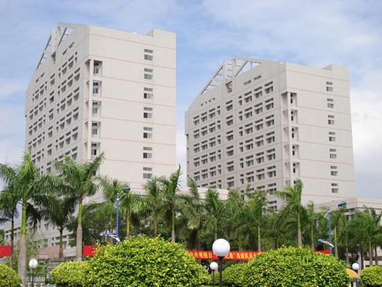 广东石油化工学院成考《思想政治教育》本科东