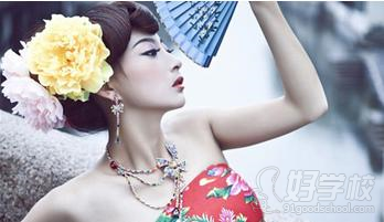 杭州婚纱影楼排名_杭州影楼化妆师收入(2)