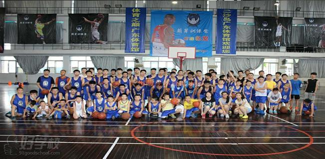 广州暑期篮球营少儿基础走训班-广州萌芽篮球
