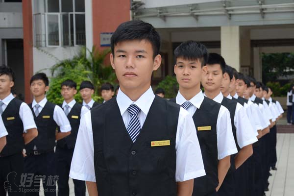 广州《航空服务》初中起点5年制大专对口招生