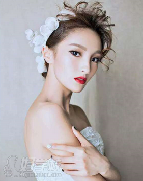 武汉变幻色彩搭配课程-武汉爱弥时尚教育-【学