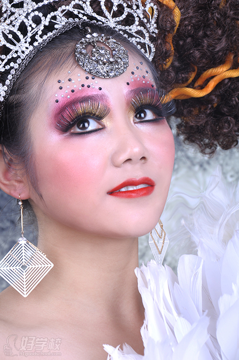 广州国际彩妆精品培训班(影视)-居首国际美妆学