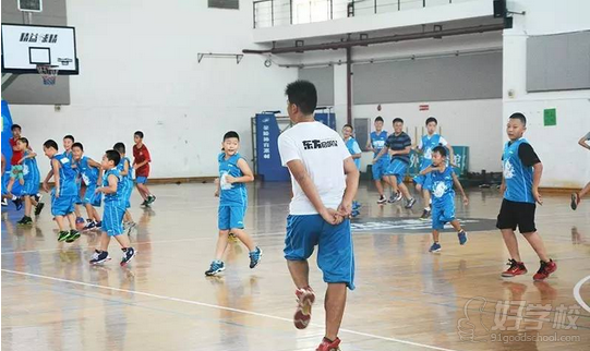 广州篮球训练营-广州东方启明星篮球培训-【学