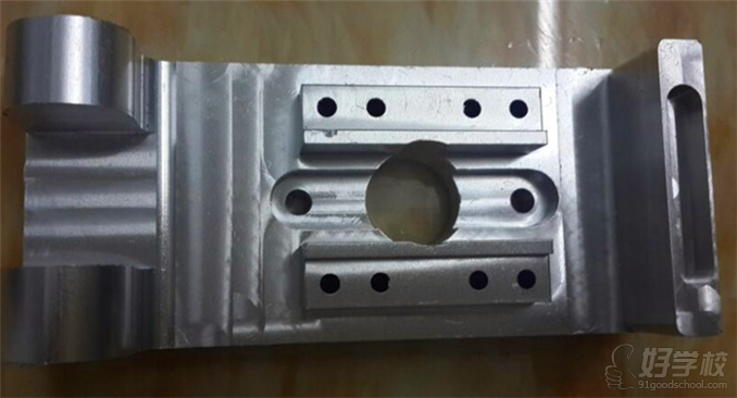 深圳CNC电脑锣数控零件编程培训班-深圳卓越