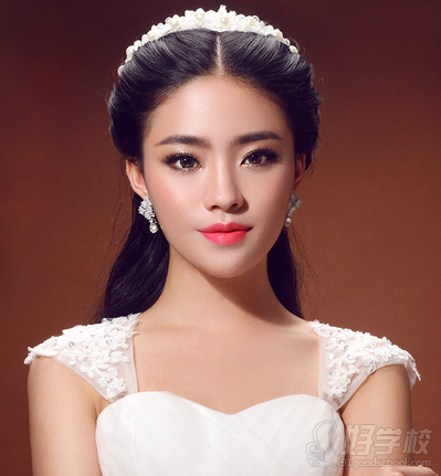 影楼婚纱 影楼外景自然美妆 室内摄影新娘 韩式新娘三大主题 欧式