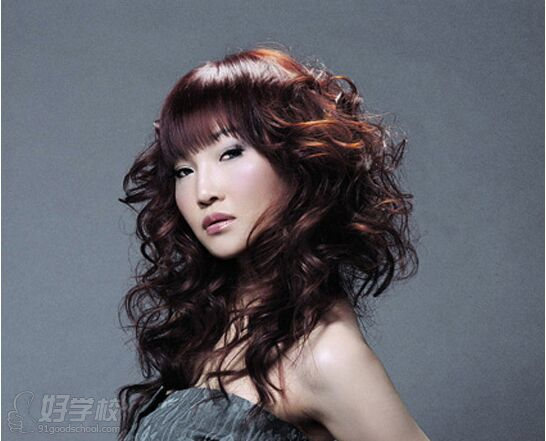 佛山国际吹风造型研修大师班-佛山亿尼奥美妆