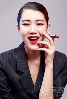 北京人物形象设计专业时尚造型尊享班(化妆+美