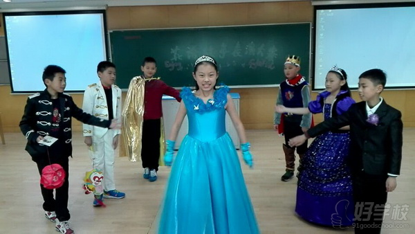 北京小学生英语故事表演营-英孚教育青少儿英