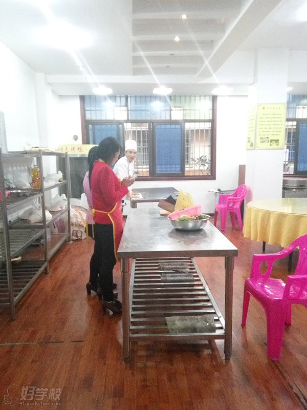 长沙新食玳餐饮学校舒适的学校环境