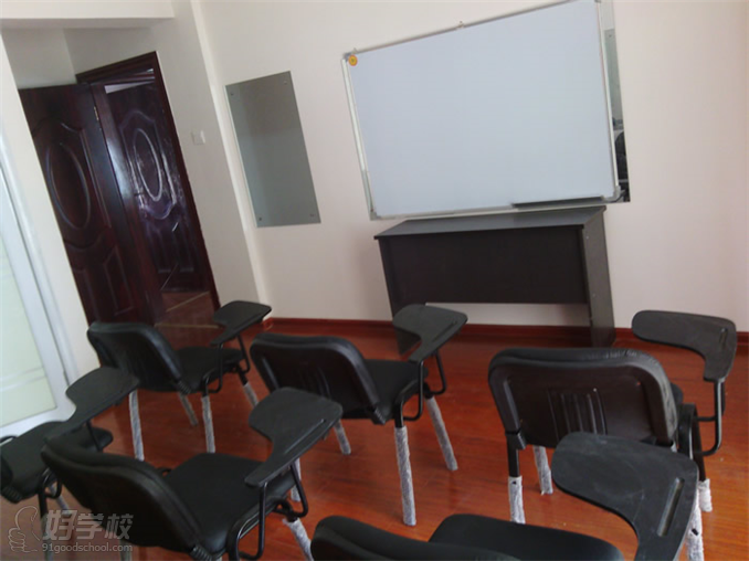 长沙高级纹绣师速成班-长沙星沙玲丽化妆美甲