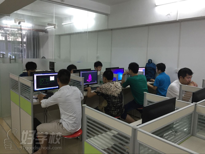 深圳銘思模具數控高級培訓中心授課現場