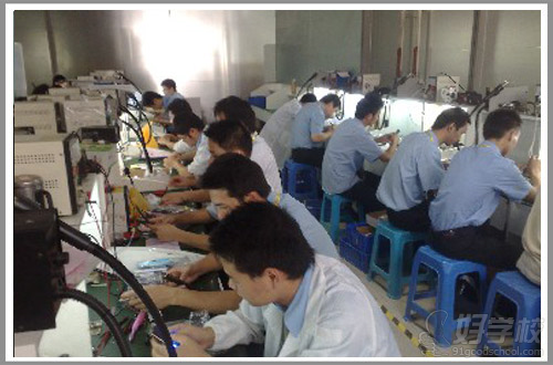 广州手机屏幕贴合培训班-广州爱疯手机维修培