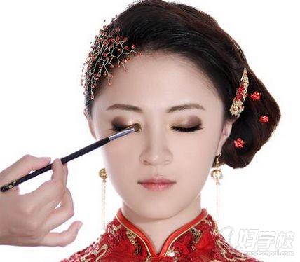 天津新娘化妆造型培训-天津美焕颜定妆培训国