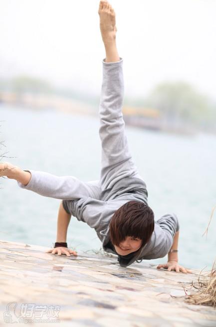 郑州瑜伽教练暑期培训班-河南瑜伽联盟-【学费