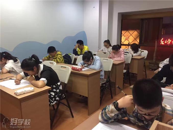 杭州教材初中教育提高学习班-杭州启扬同步-【感动作文的我初中让事图片