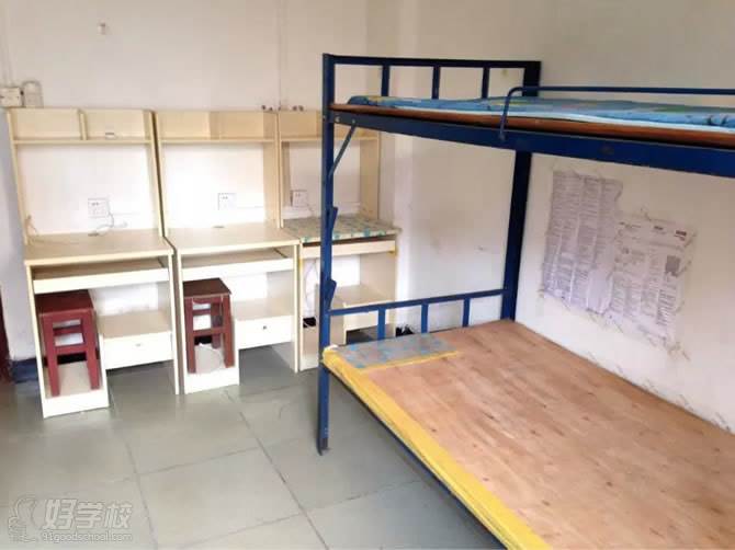 北大青鸟昌平校区有宿舍吗?