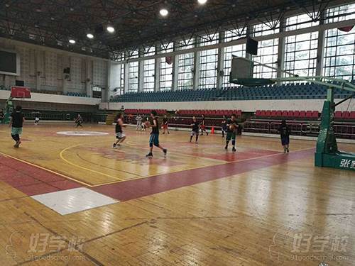 武汉极光篮球俱乐部教学环境 武汉极光篮球俱乐部教学环境